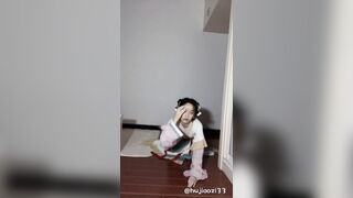 mặc đồ cổ trang thủ dâm 2