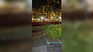 Public cho em mie phô dâm ngoài đường