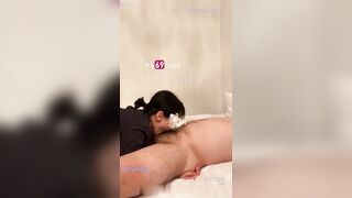 Em mới dạo đầu chưa kịp cởi đồ thì anh đã xuất tinh đầy miệng em