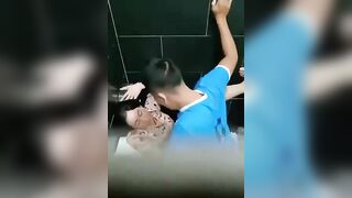 Quay lén, Súc vật thg cháu Dẫn bác Say rượu vào WC Lút Cán xuất Tinh đầy lồn