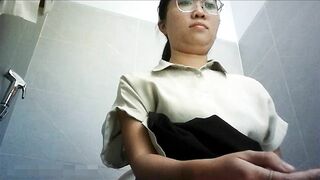Quay lén WC nữ 17