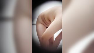 Em lồn chưa mọc lông