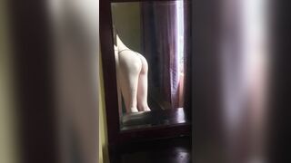 bé học sinh mình dây thủ dâm trước gương cực nứng - phần 2