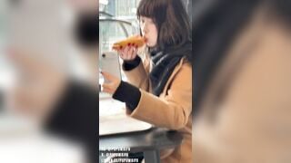 Gái dâm chubby vú lồn ngon rên la dâm đãng địt nhau trong nhà vệ sinh