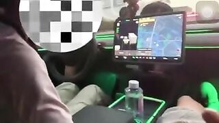 Cậu nhờ đón em trai *** đi học về mà chị lại nổi cơn thèm buồi