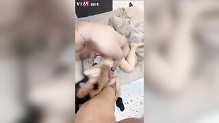 Bắt e ghệ thác loạn,phục vụ 3 thằng bn chí cốt còn tự mình quay video gửi làm kỉ niệm