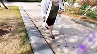 Thủ dâm cạnh ông già mà ổng không dám địt chán thật anh em ạ.