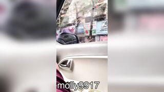 Móc lồn gái dâm trong ô tô trời mưa mát mẻ dâm đãng