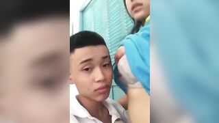 Học sinh giờ vc thật địt nhau trong giờ nghỉ giải lao