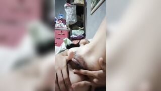 Em rau mình dây lồn thâm móc lỗ đít thủ dâm kích thích siêu dâm
