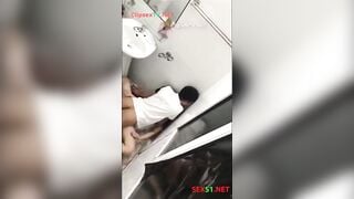 Shock THPT Minh Châu, đôi HS lớp 10 Some Djt nhau ko bao trong WC xuất tinh