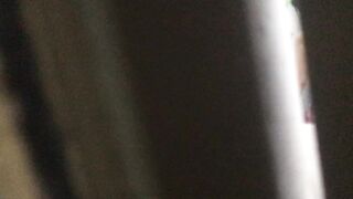 Quay lén em hàng xóm xinh tươi tắm đêm