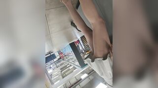 quay lén siêu thị phần 1