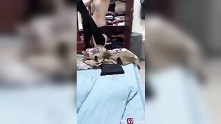 Lén nhìn chị họ Thay quần áo hở Lồn, Được sục bú cu đjt lồn non không lông Toàn nước