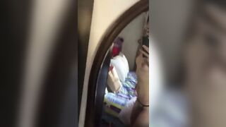 Gái xinh show dáng trước gương tiện dạng chân show luôn bím xinh