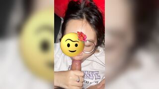Eg mê mẩn với con cặc bự địt nhau ngay ở rạp chiếu phim cho kích thích