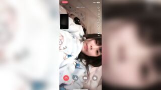 Nứng lồn gọi bạn trai chat sex thử dâm nát lồn