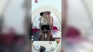 Địt đủ tư thế Với Con bạn Dâm 2ka7 Lồn non Lên Đỉnh Đái ướt hết nhà