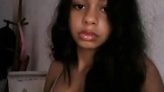 Ometv gạ teen 18 Brazil show vú căng