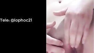 Em rau vú to lồn ngon khoe hàng thủ dâm kích thích siêu dâm đãng
