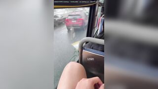 Sục cu public trên xe bus cho a bắn tinh vào chiếc giày cao gót