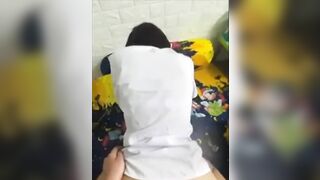 Bé bạn thân mỗi trưa đi học về là k kịp thay áo liền chạy snag nhà a đưa mông cho đụ
