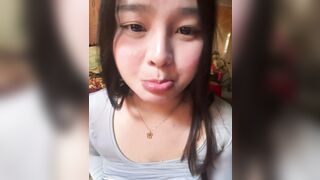 Gái dâm chubby  vú to mông bư khoe hàng kiếm tiền
