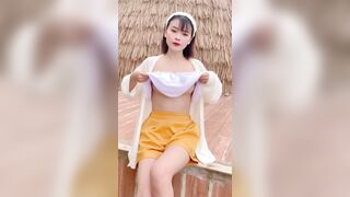 Hoa khôi người dân tộc. Có sđt, anh em cần gạ ib nha