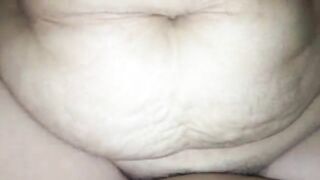 Mẹ vợ gạ con rể rồi sàng gạo gãy buồi con rể