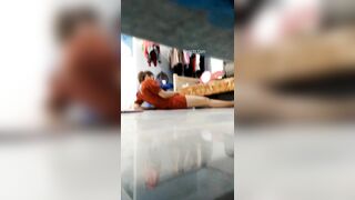 Sinh viên quay lén chị cùng dãy trọ thủ dâm