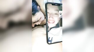 Vừa chơi gái bắn ngập lồn vừa call video cho vợ xem cặp này dâm vcl