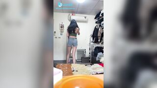 Đặt cam quay lén trong phòng e teen sinh viên Hàn Quốc thay đồ