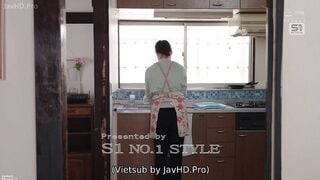 Xem phim Bố Dượng Và Cô Con Gái Ngây Thơ