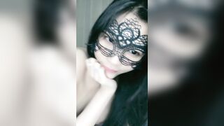 Gái xinh live thủ dâm lồn múp bóng nhẫy