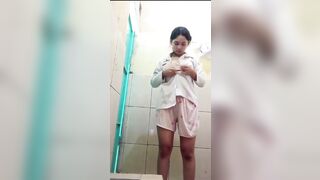 Em thúy quỳnh 2k7 cực dâm