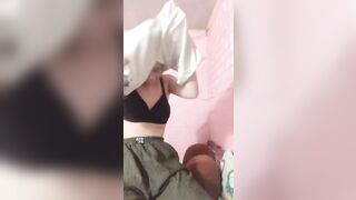 Dáng cực múp của e gái mới lớn P2