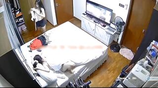 Hack cam phòng 2 chị em cặp vú trắng nõn