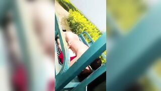 2 ông bà tuy có tuổi nhưng sung sức lắm, con cháu còn phải theo dài dài