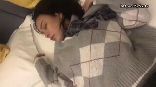 Dụ dỗ em học sinh đi nhậu rồi chuốc say em nó đưa em nó vào khách sạn quan hệ