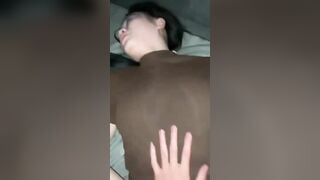 Địt e gái đang ngủ