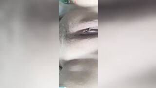 Call video e  ny show hàng cho xem