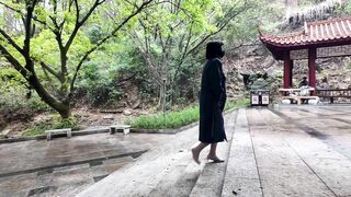 đỉnh cao public gái xinh khoe hàng chốn đông người
