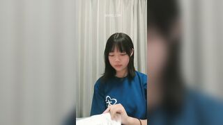 Mê hồn em gái dâm rậm lông tự móc lồn rên sướng vãi đái
