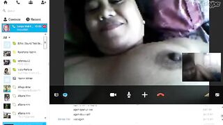 Chat sex Skype em múp Indonesia vạch lồn mọng nước cho trai xem phê lòi