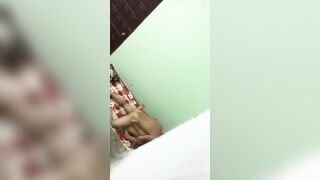 Quay lén hàng xóm ngày nào cũng như này sao mà ngủ