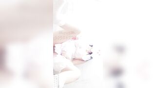 Nữ thần gợi cảm,dáng loli nhỏ nhắn xinh đẹp với cái lỗ bé nhỏ hồng hào trắng trẻo