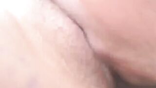 Xăm lồn cho e teen mà lồn nhiều nước quá,tiện bú móc cho e nó sướng rồi địt lút cán..