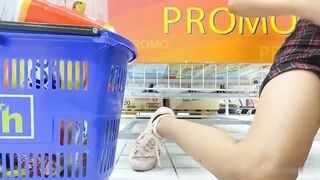 Em gái nude public phần cuối