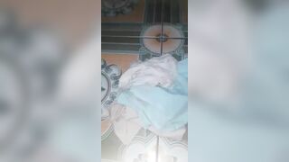 trộm quần lót nữ sinh còn mùi để hửi