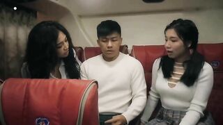 Quan hệ lén lút trên xe buyt